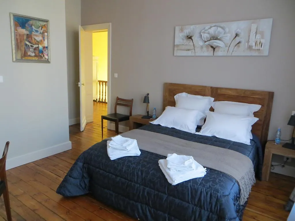 Chambres D'Hotes- Lille Aux Oiseaux Bed & Breakfast