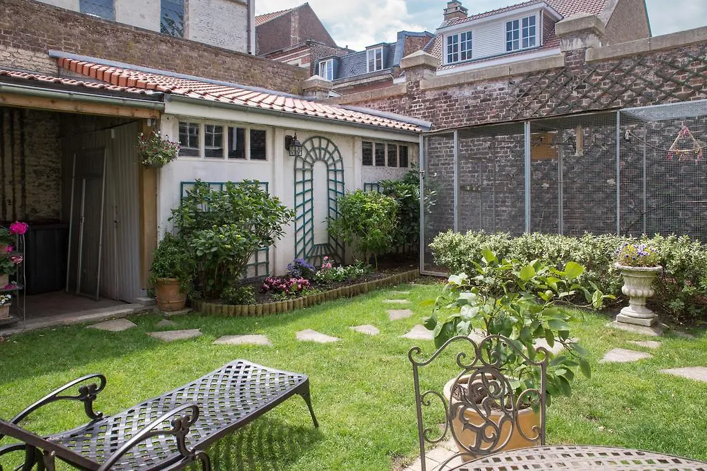 Chambres D'Hotes- Lille Aux Oiseaux Bed & Breakfast
