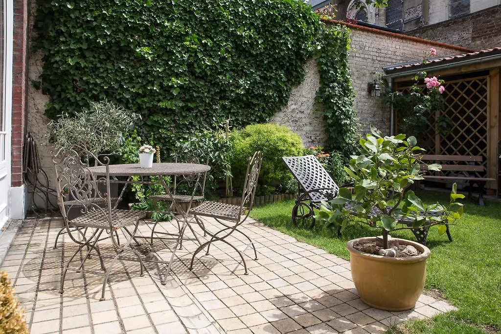 Chambres D'Hotes- Lille Aux Oiseaux Bed & Breakfast